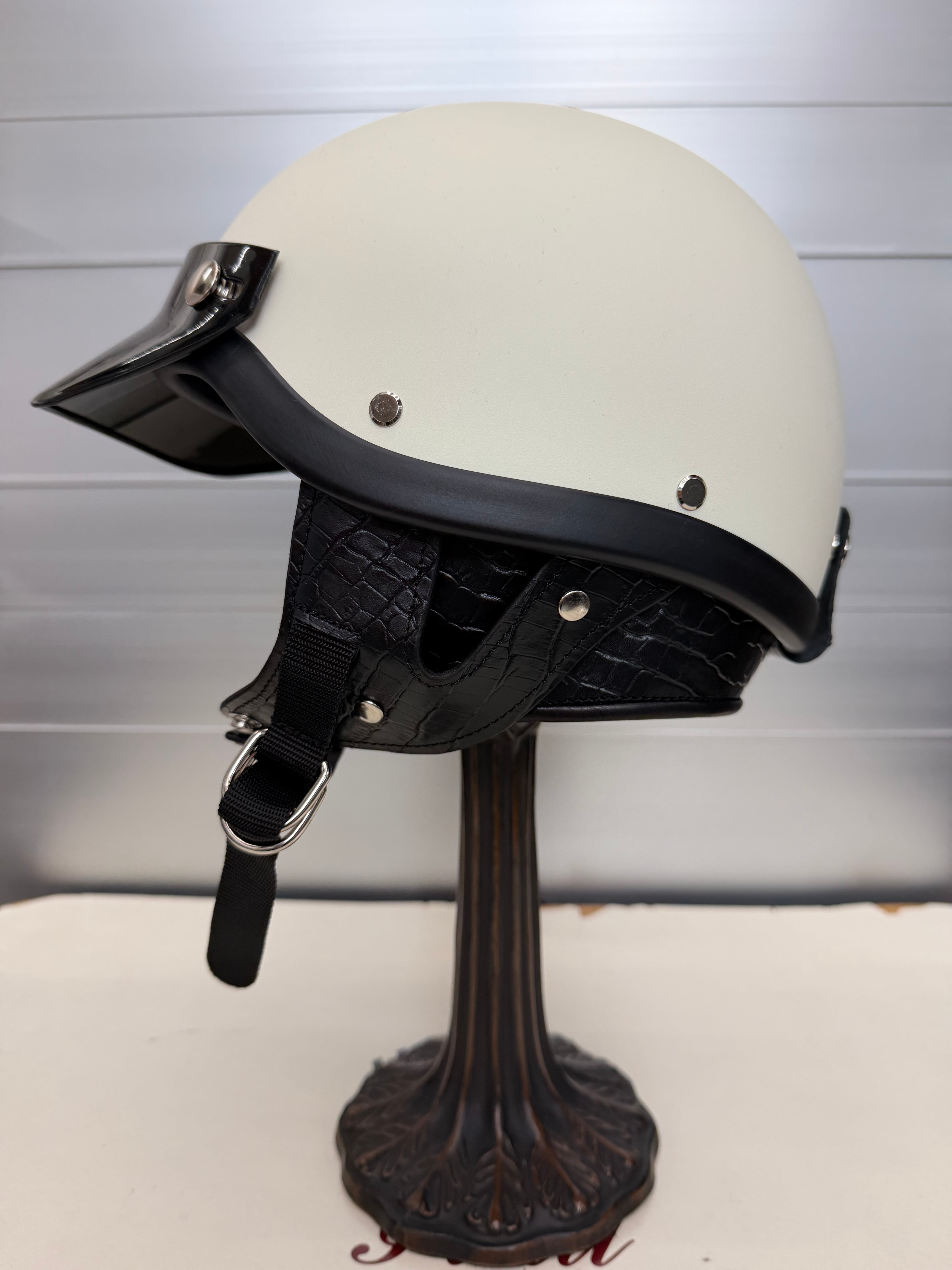 オーシャンビートル oceanbeetle ショーティー4 別注マットアイボリー 各サイズ有り Wストラップstyle 本皮クロコダイル調型押し仕様 インナーサテン仕様! 送料無料!