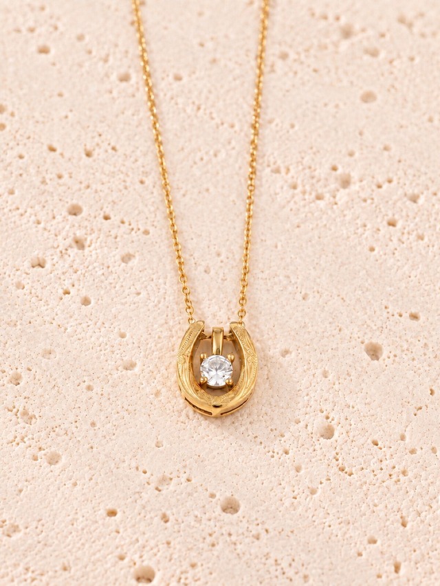 316L hawaiian zirconia horseshoe necklace  #n36