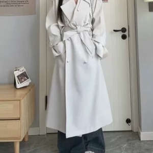 【送料無料】 トレンチコート チェスターコート ロング 長袖 Vネック 襟付き フレア Aライン リボン ベージュ 薄手生地 かわいい 大人可愛い 綺麗 シンプル カジュアル 大人 上品 おしゃれ お洒落 大人女子 こなれ感 エレガント コンサバ 定番アイテム 体型カバー フェミニン ガーリー 無地 春 女性 レディース ママ 30代 40代 ビジネス OL 通勤 デート お出かけ 女子会 お呼ばれ お茶会 授業参観 休日 アウトドア 着回し 普段使い ファッション スタイル 楽ちん オーバーシルエット