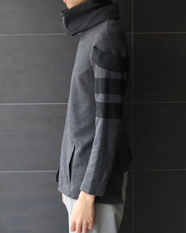 【Y-3】High neck double zip back detail top
