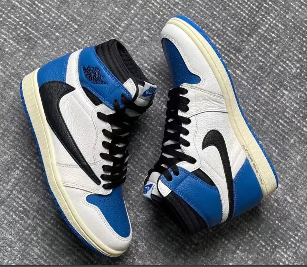 NIKE】FRAGMENT DESIGN x TRAVIS SCOTT x AIR JORDAN 1 RETRO HIGH