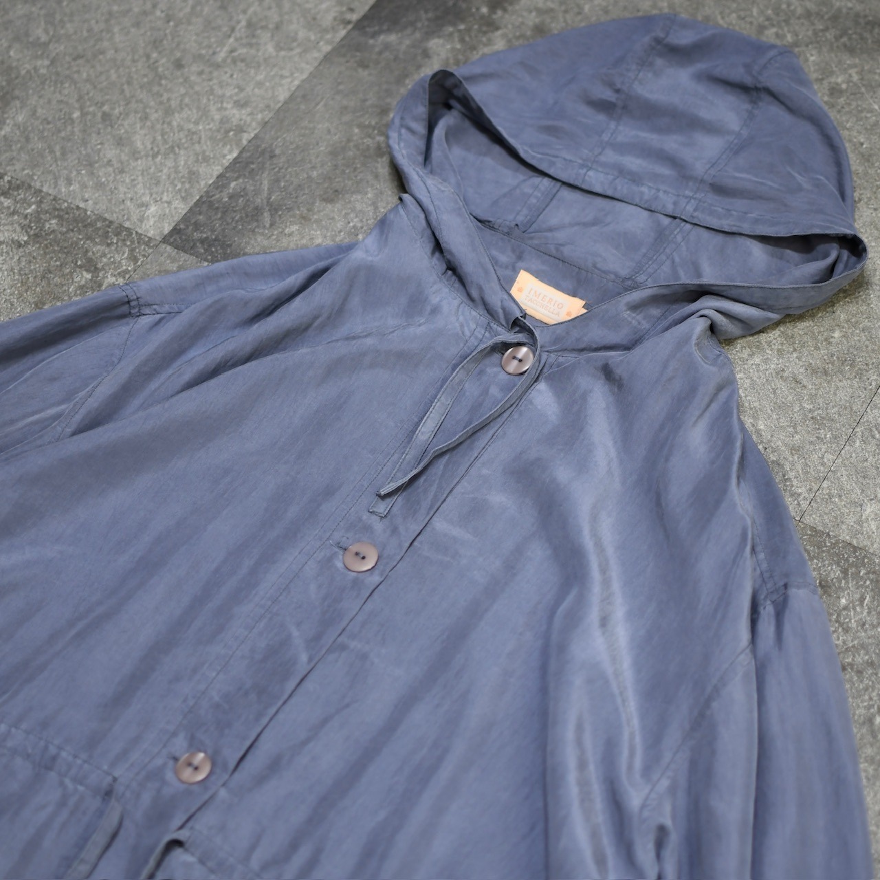 design silk hoodie gray