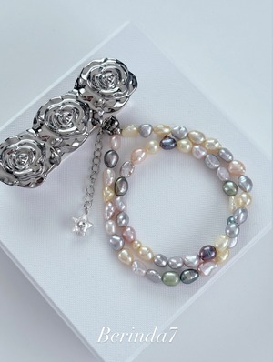 color pearl  necklace
