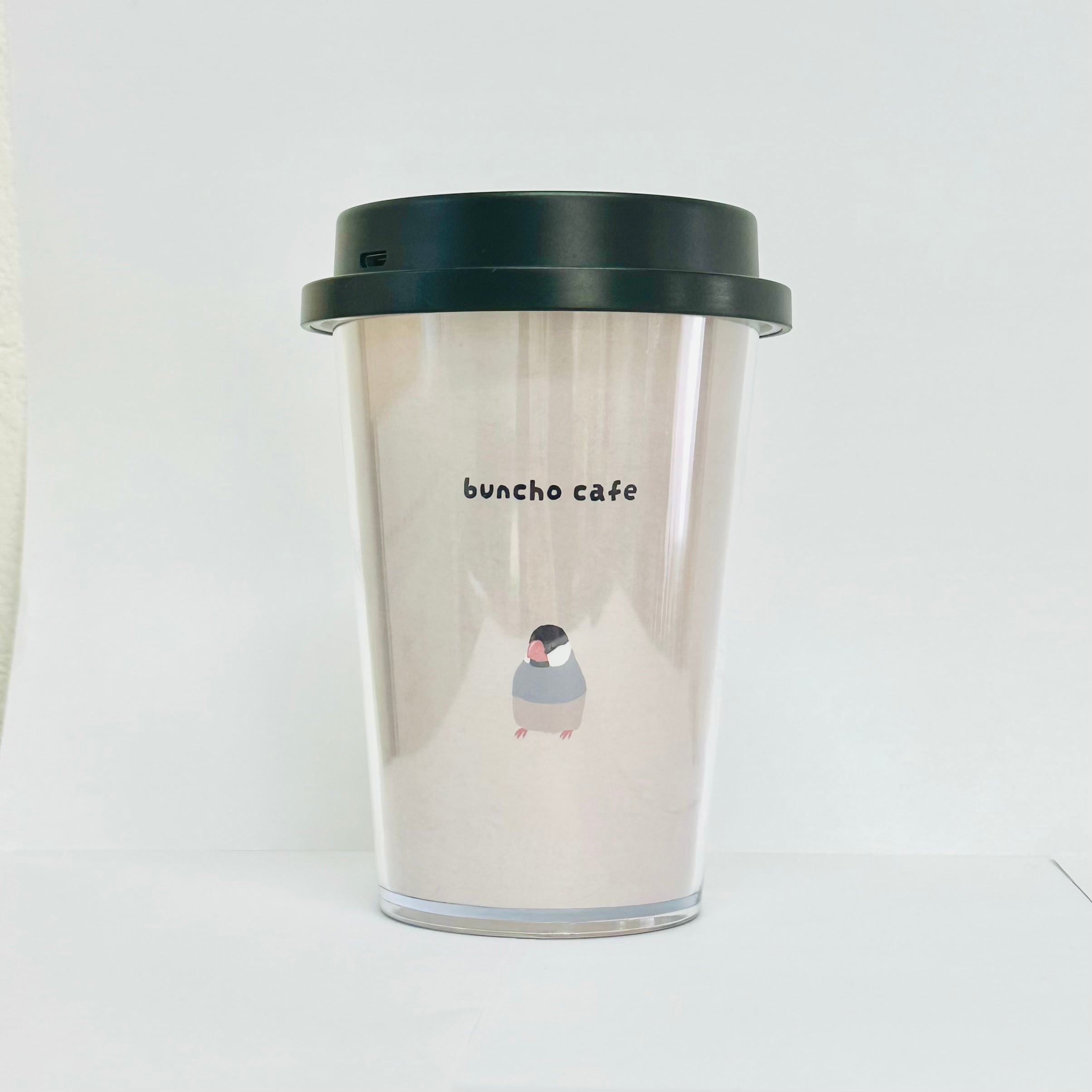 唐銀製花鳥文四曲長杯 五彩花鳥文盤 | 景徳鎮窯 | 収蔵品詳細 | 作品を知る | 東京富士美術館