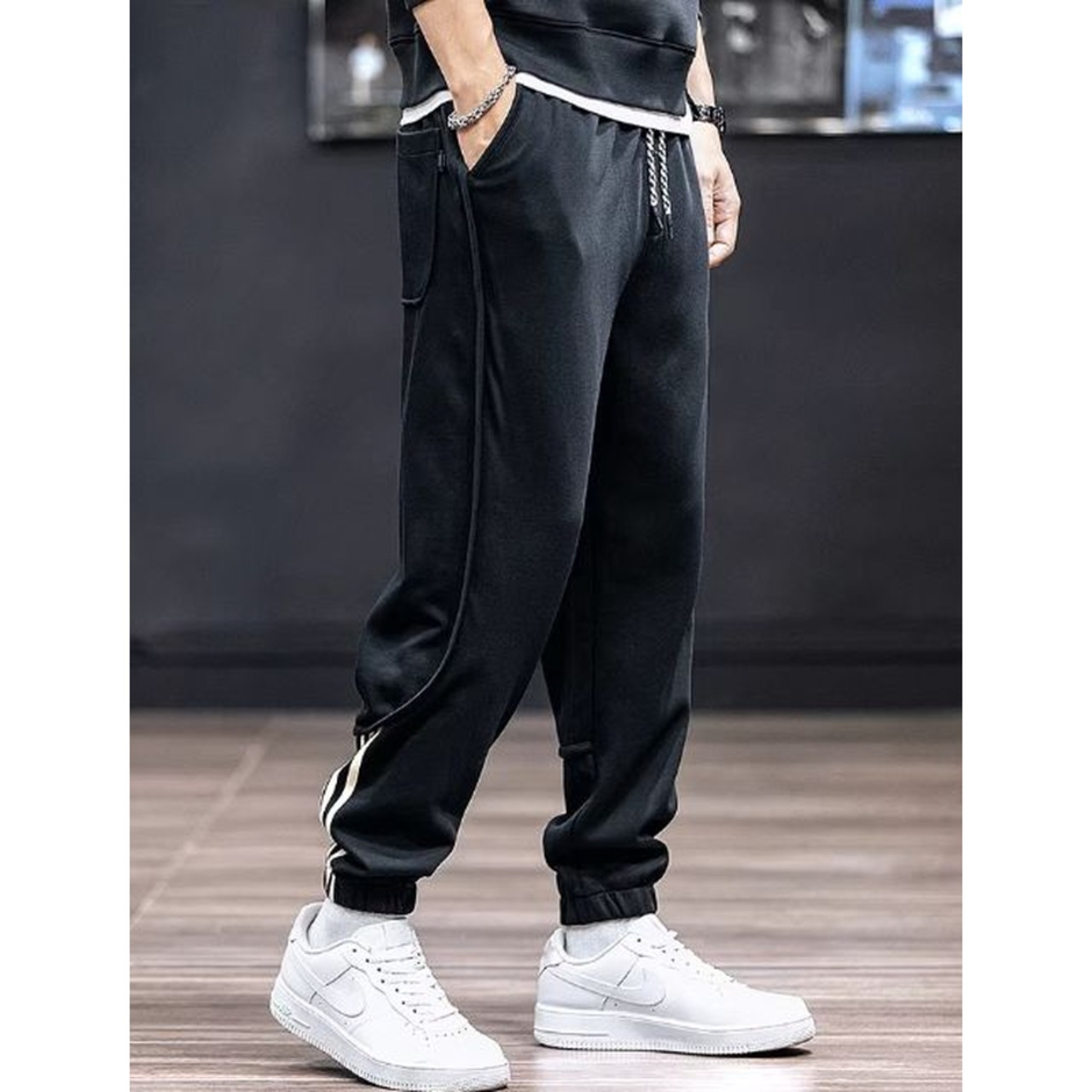 Tapered silhouette sweatpants with side lines for men ◇3color H0335