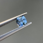 カラーチェンジジルコン 4.6x4.5mm, 0.64ct, ミャンマー産