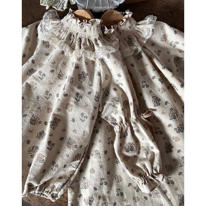 B586【即納】isabella shirring suit