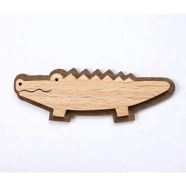 チンアナゴ　木彫ブローチ等 一位一刀彫師がデザインしたブローチ 森の仲間たちシリーズ 5種から