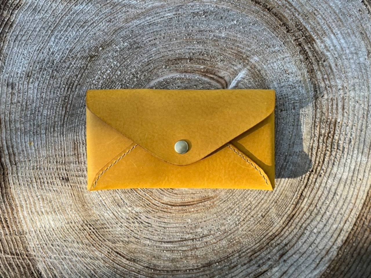 封筒型の札入れ (Envelope wallet)