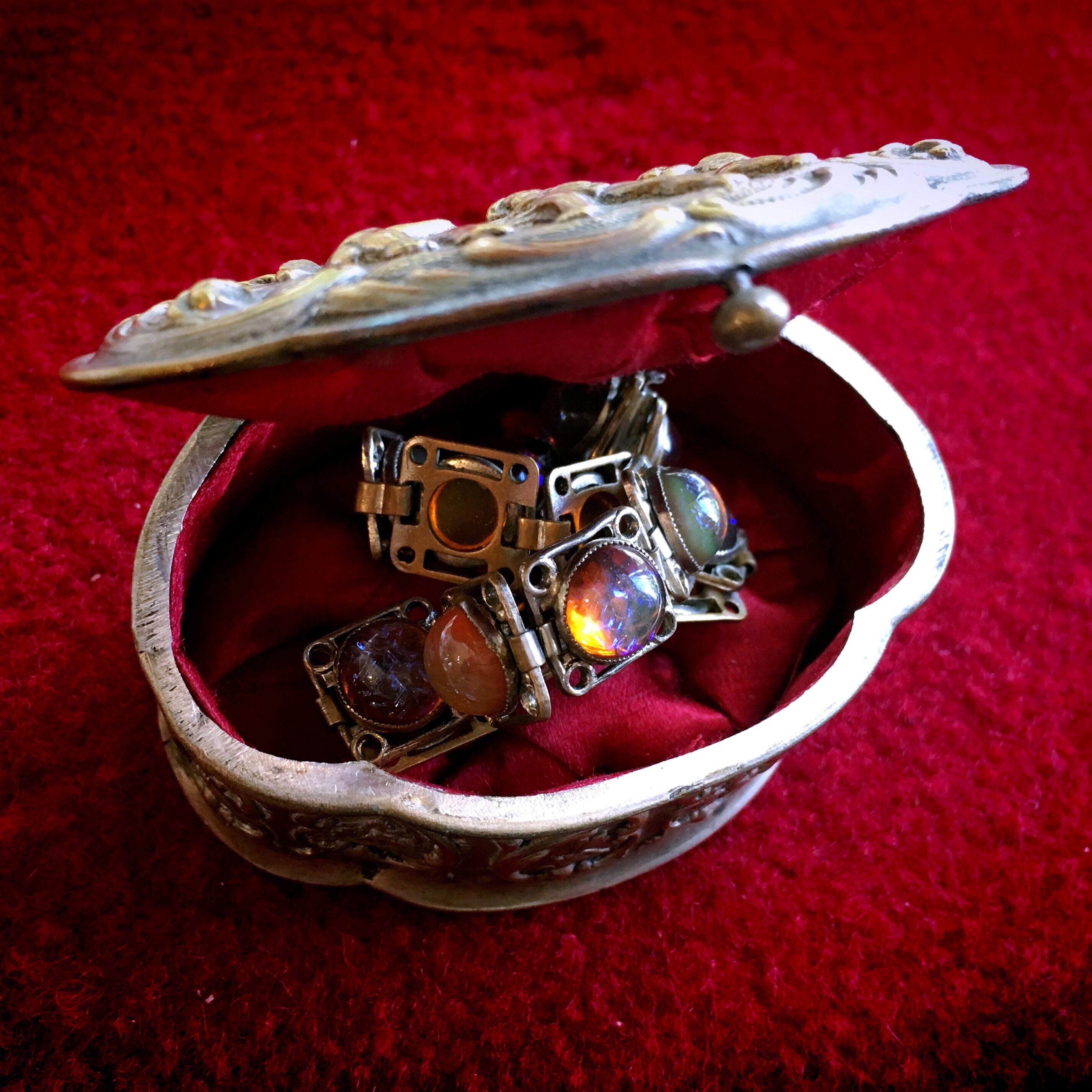 ヴィンテージ　ブレスレット　蚤の市　トランプ ドラゴンブレスのブレスレット | メルキュール骨董店