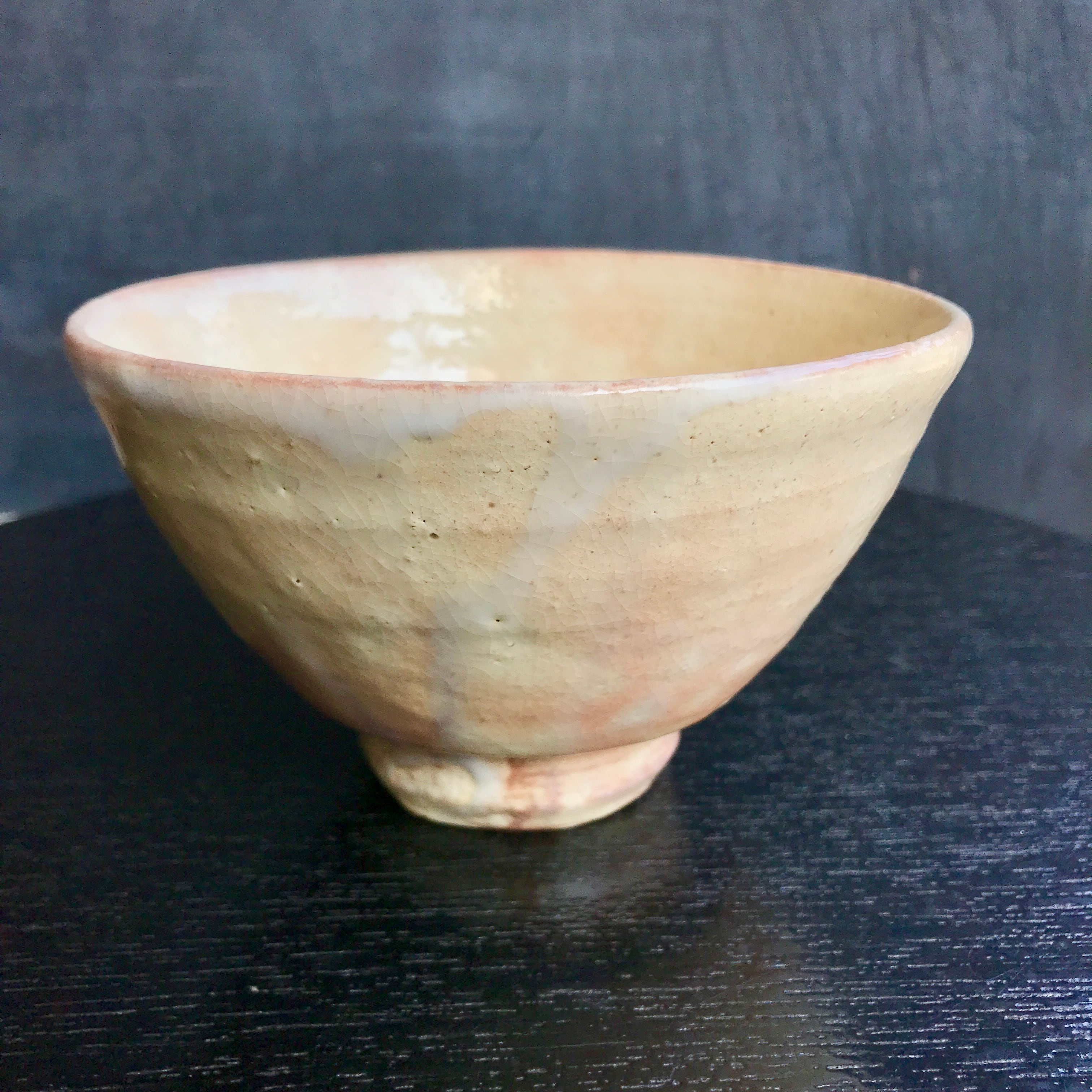 陶器 萩焼 輪花 井戸形抹茶碗(木箱入） 林紅陽 作 | 陶器 和食器 萩焼