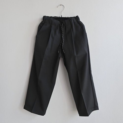 《MOUNTEN. 2023AW》stretch twill wide 1tuck pants / black / size1(155-165cm程度)