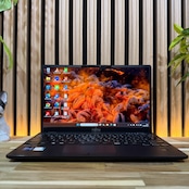☘超美品☘️最高峰i7‼️富士通 LIFEBOOK U9311/F☘️SSD256GB☘️メモリ8GB☘️第11世代☘️ノートパソコン