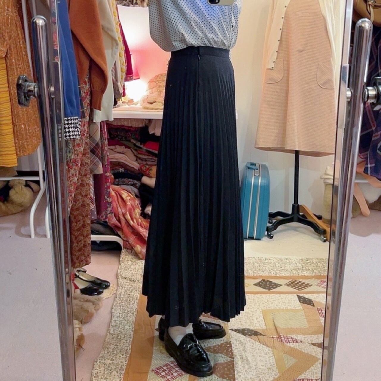 gray accordion pleats skirt