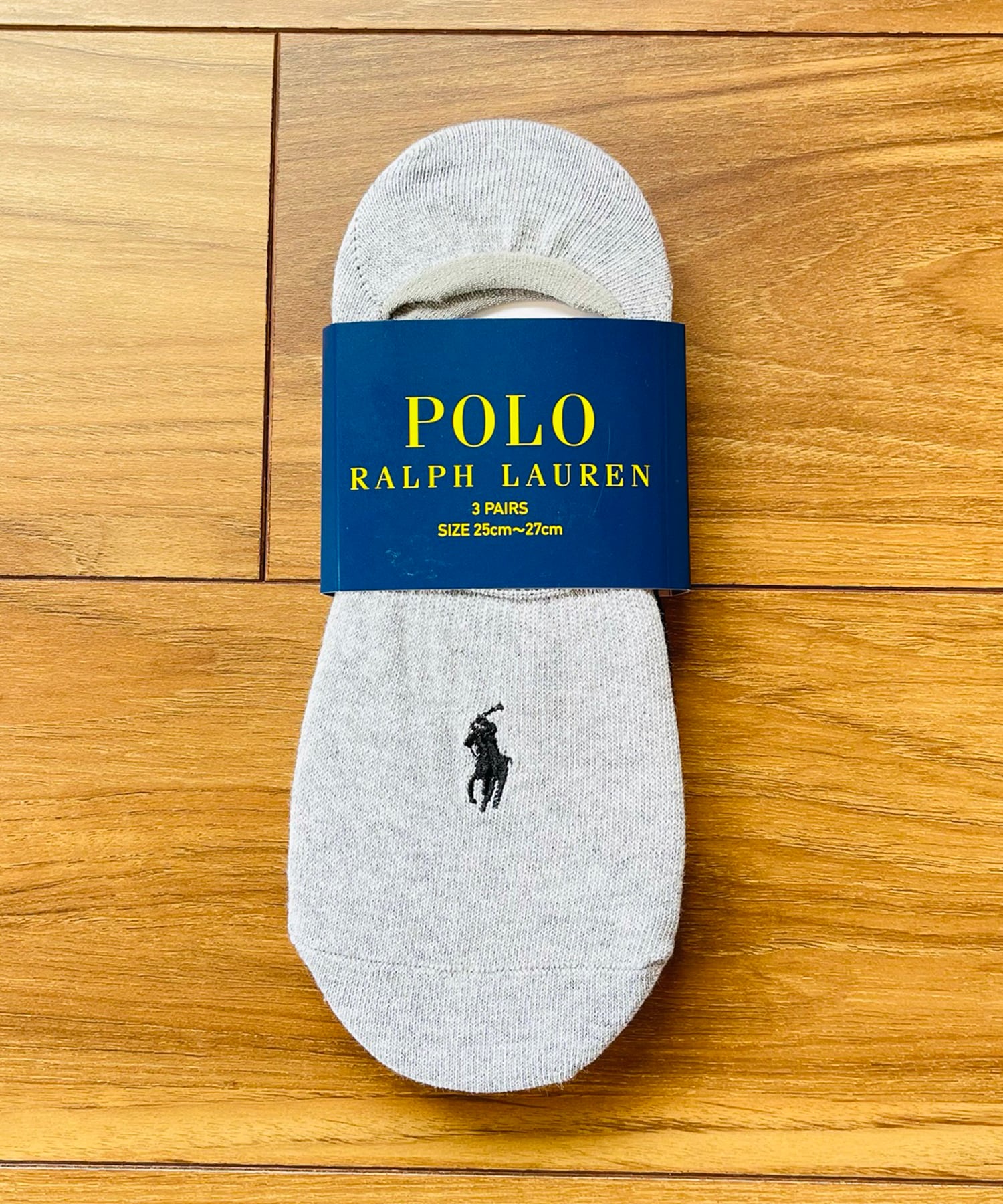 ユニセックス向けのブランドをメインにした、カジュアルな洋服や