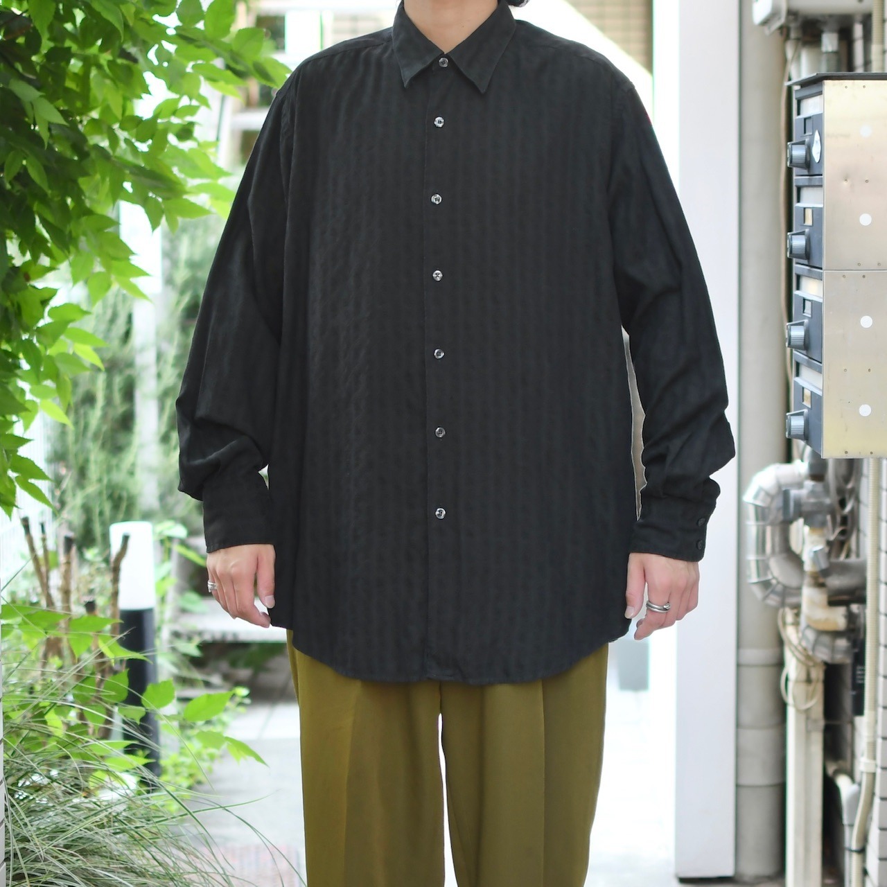 Perry Ellis paisley pattern rayon shirt
