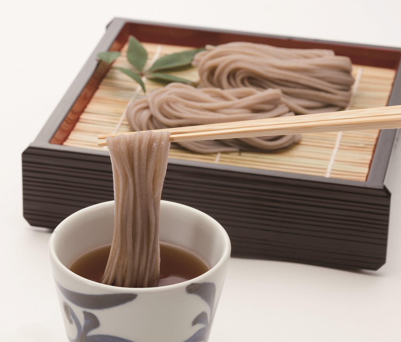 さぬきくらげうどん　天日乾燥きくらげ使用　細麺仕上げ　2人前（つゆなしタイプ）・画像2