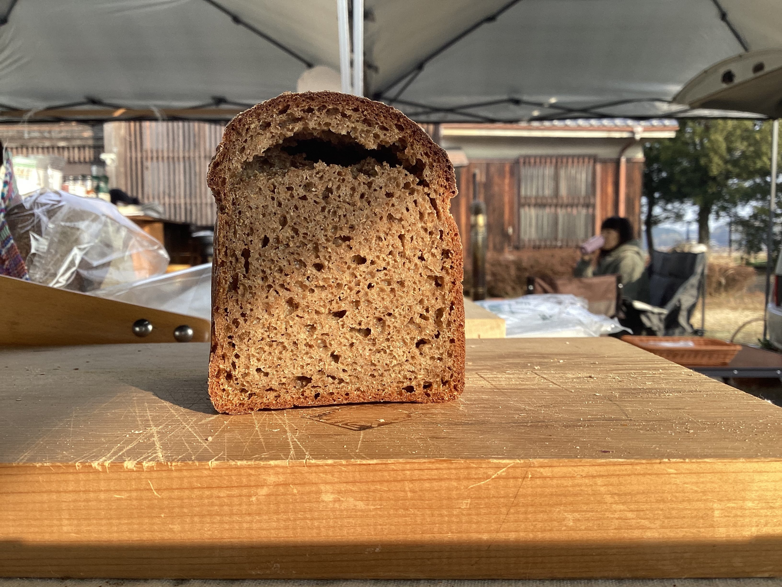 ロブロ　自家製粉ライ麦100% ハーフ