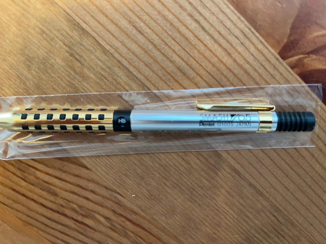 韓国限定日本未発売】ぺんてるスマッシュ0.5mm 海外限定 シルバー