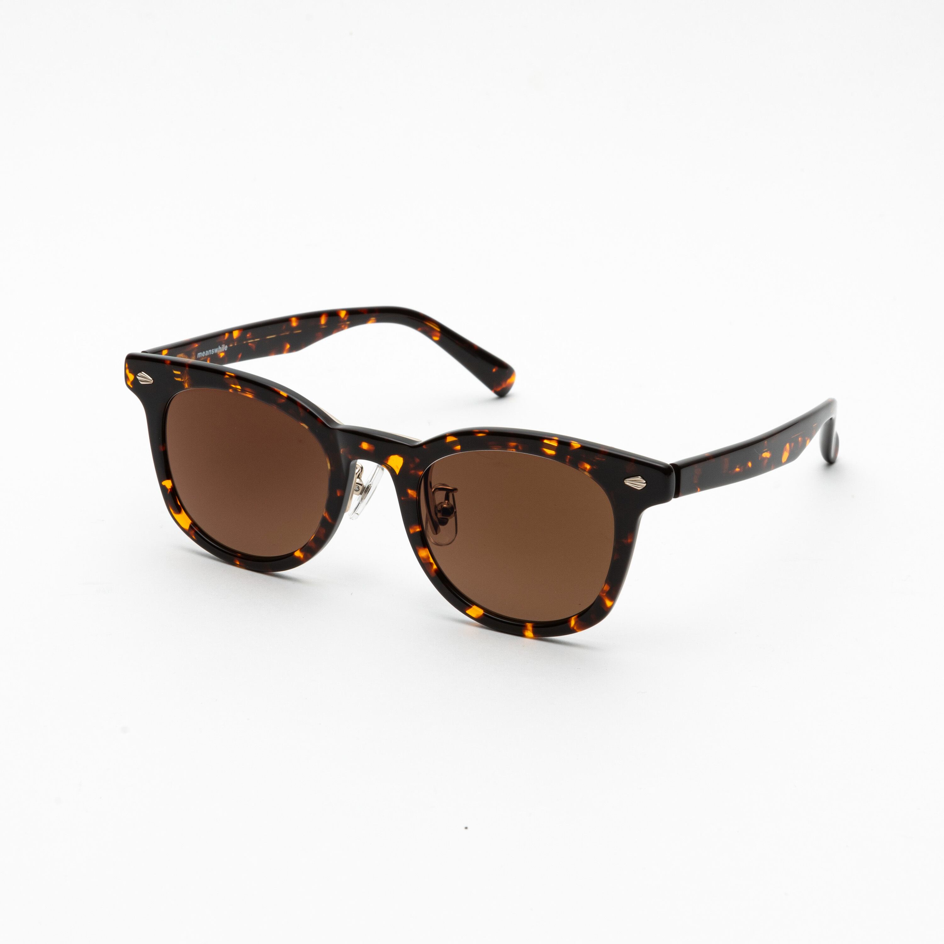 meanswhile Flip-up Transition Color Glasses “Neutral Color” 【DEMI