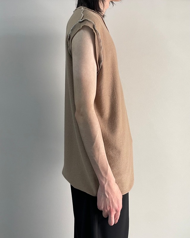 【2003s/s Maison Martin Margiela】inside out v-neck no sleeve