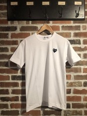 【PLAY COMME des GARCONS】T064 黒エンブレムTEE