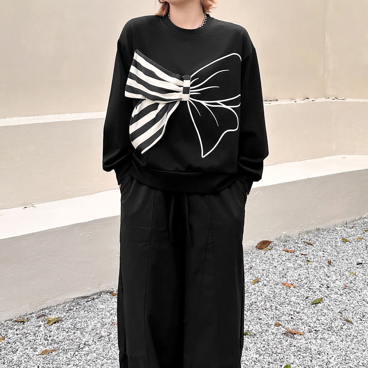 BOW PRINT CREW NECK LONG SLEEVE SWEATSHIRT M-18242
