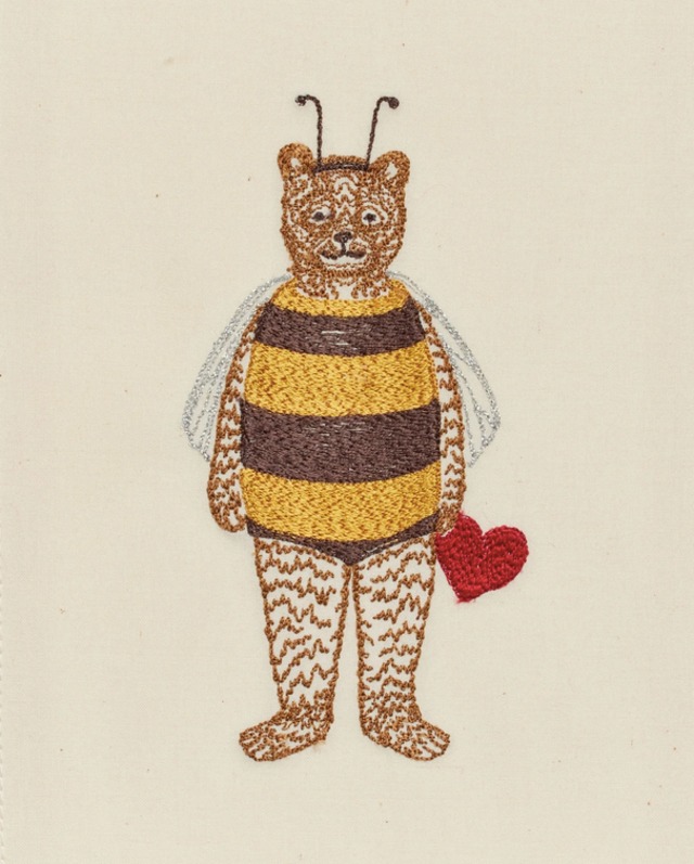 CORAL&TUSK:Bee Mine Card 蜂の衣装を着たクマ グリーティングカード(コーラル・アンド・タスク)