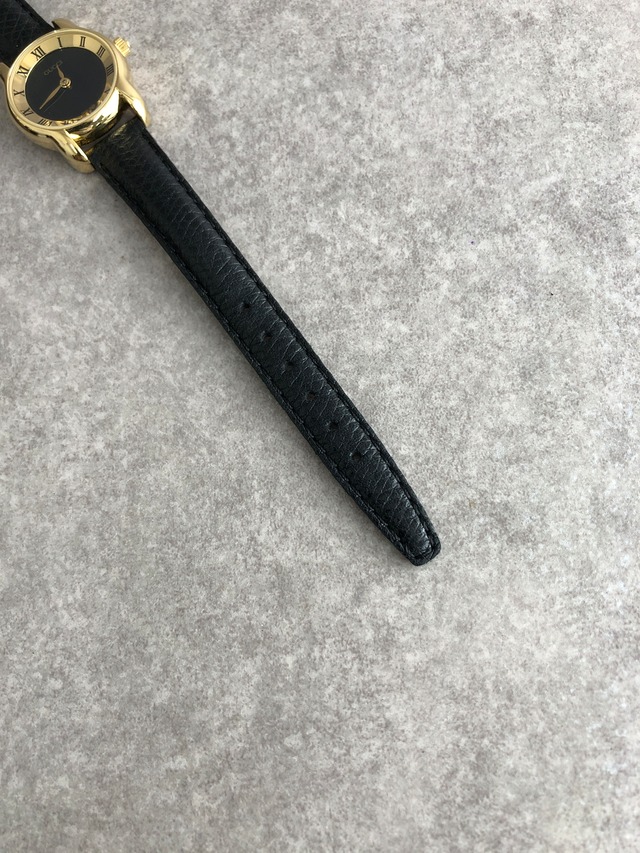 GUCCI グッチ 腕時計 ブラック×ゴールド ローマ文字 5100L レザー クォーツ vintage ヴィンテージ オールド zt6np6