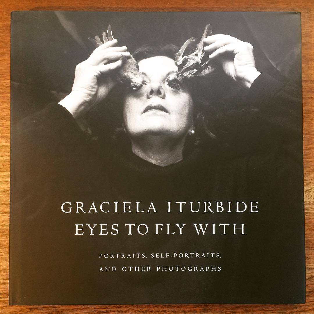 写真集「Eyes to Fly With／Graciela Iturbide」 - 画像1