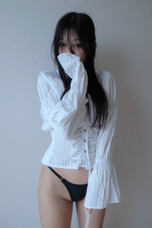 [SWIMCITY] Emilia top (wh) 正規品 韓国ブランド 韓国ファッション 韓国代行 日本