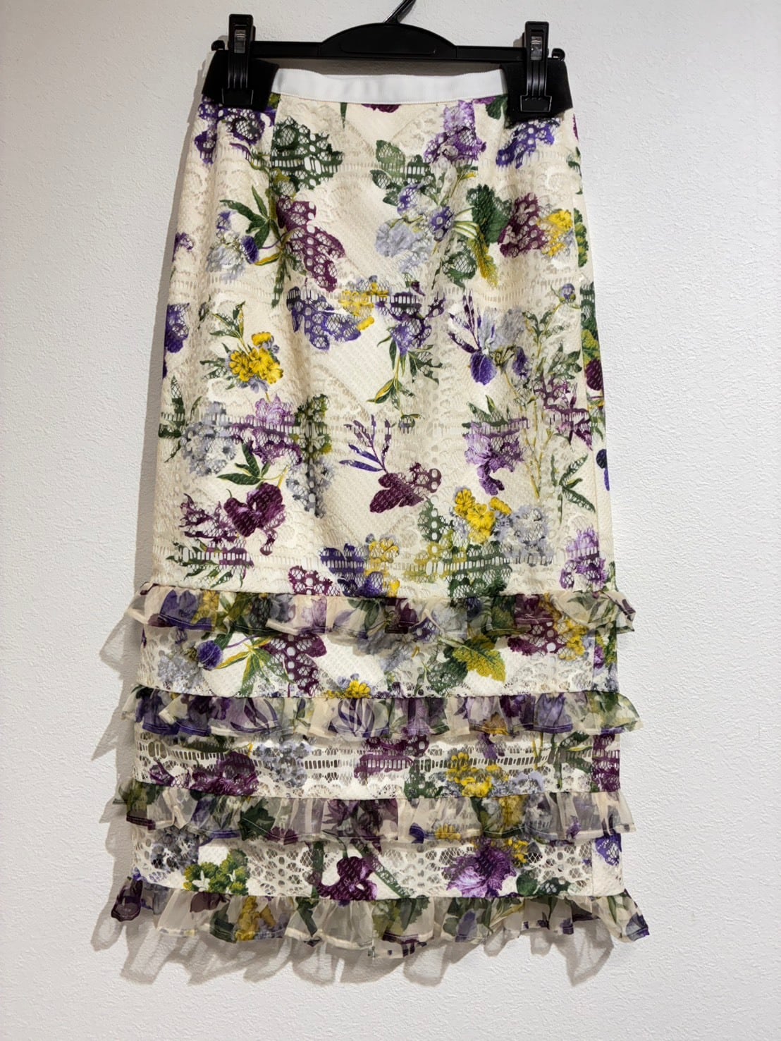 Adonisis＞ ブーケプリントレースラッフルタイトスカート | SHINKI