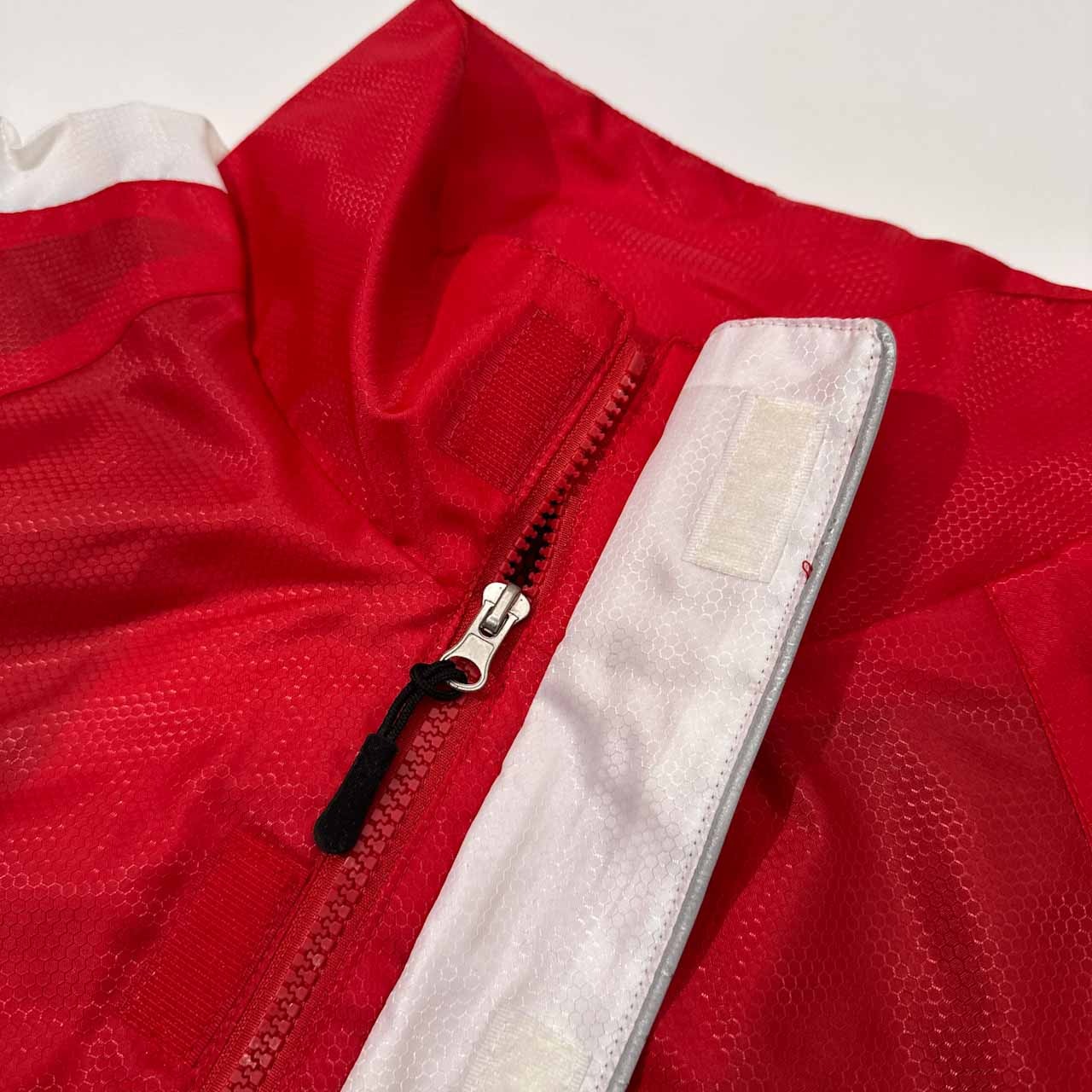 希少 SUZUKI スズキ INJECTION! ロゴ入り ナイロンジャケット サイズ M /レッド