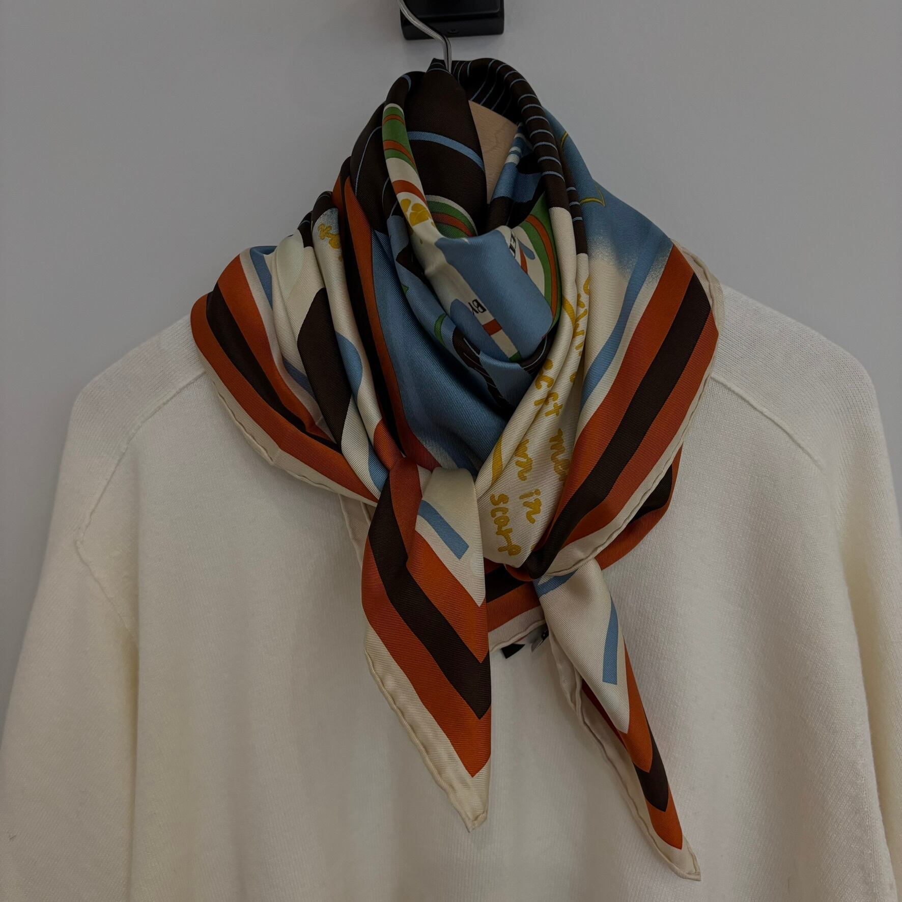 manipuri:4 シルク スカーフ (レコード) 88cm × 88cm