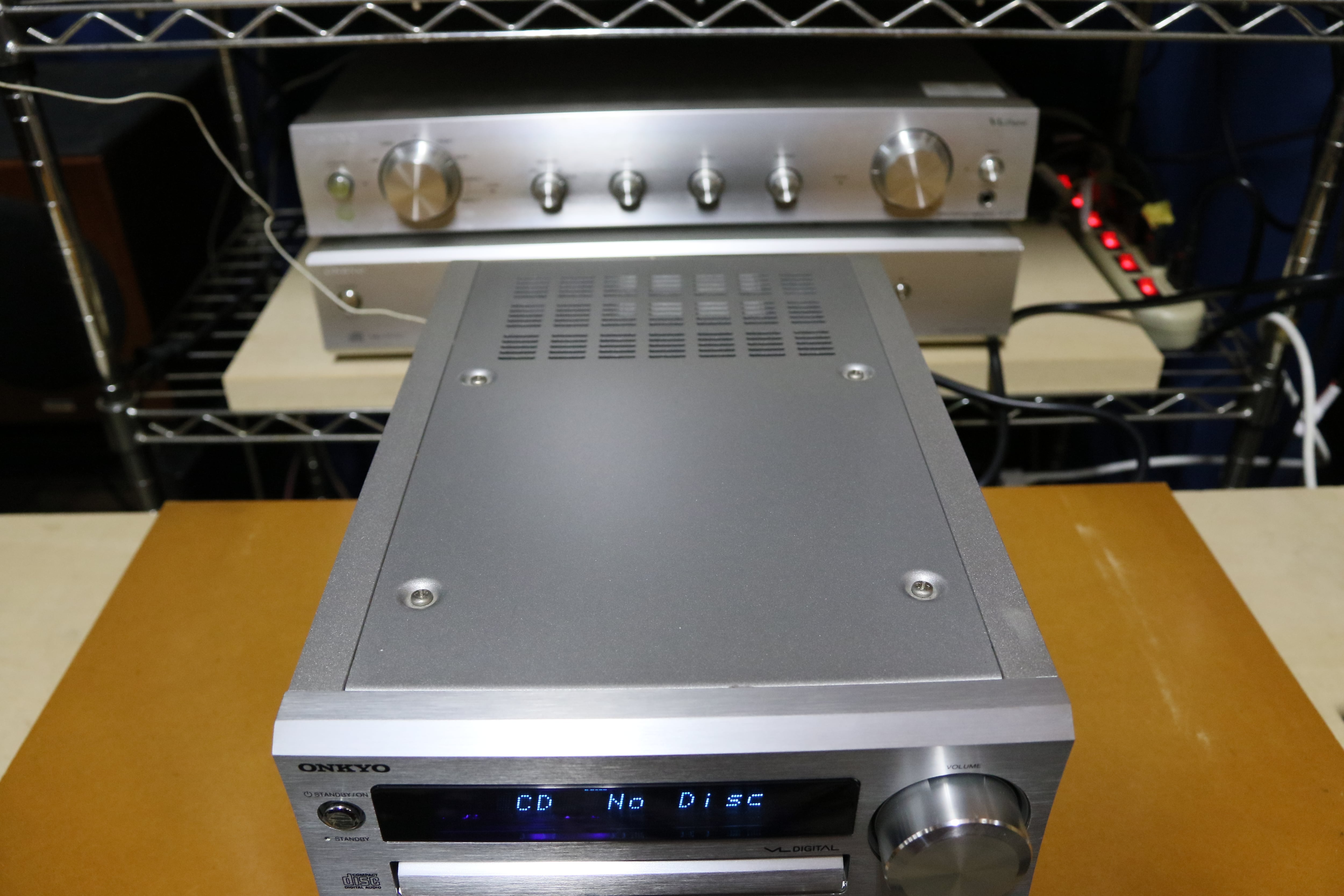 デジタルアンプ搭載！CD機】ONKYO CR-D2 ＆ D-112NFX CD/ﾁｭｰﾅ/ｱﾝﾌﾟ