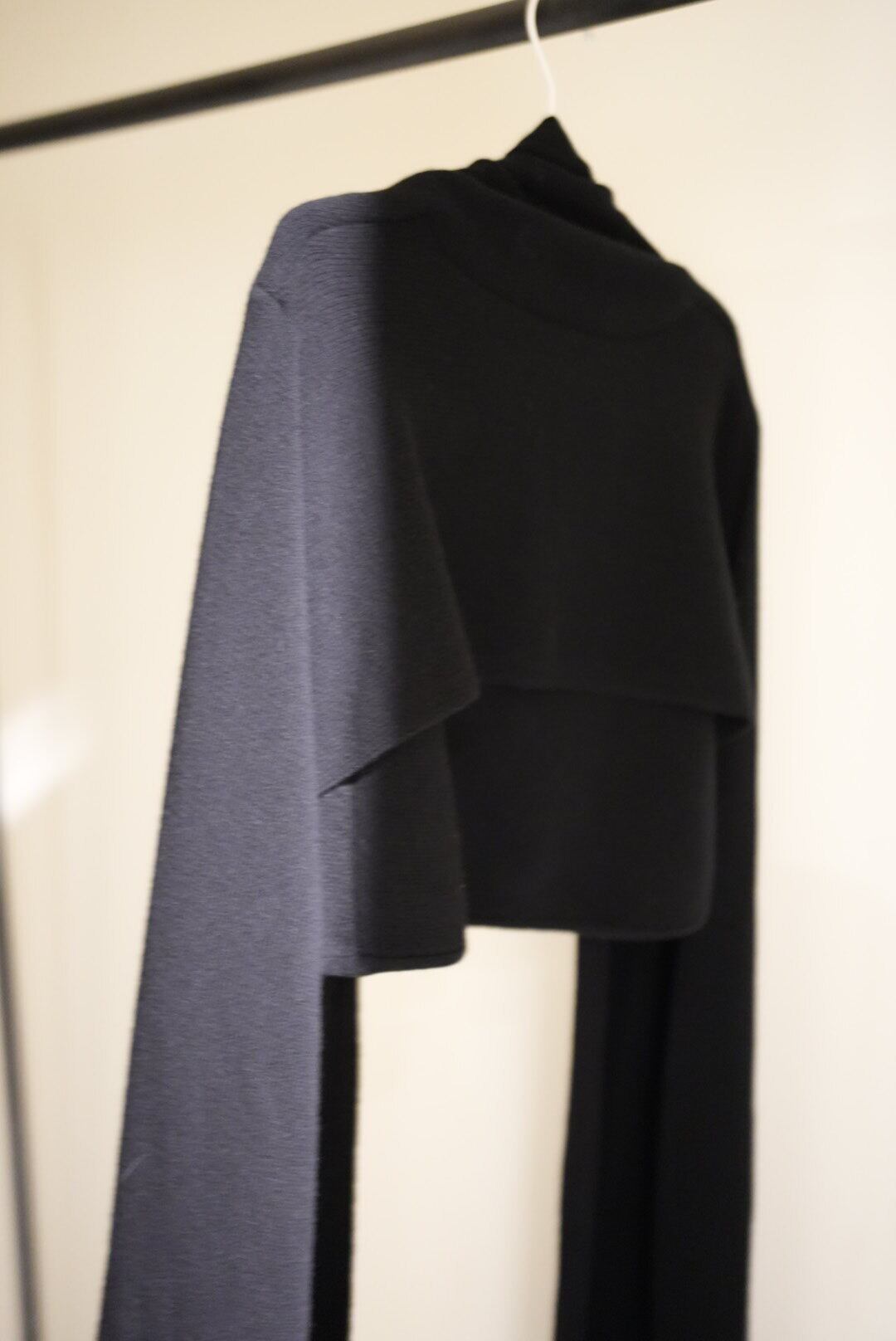 MOON TREE PLANET - Mantle black | MOON TREE PLANET 