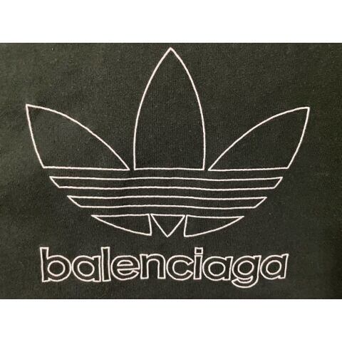 BALENCIAGA ADIDAS コラボ Tシャツ OVERSIZED グリーン | SOHOO BALENCIAGA ADIDAS コラボ Tシャツ OVERSIZED グリーン | SOHOO