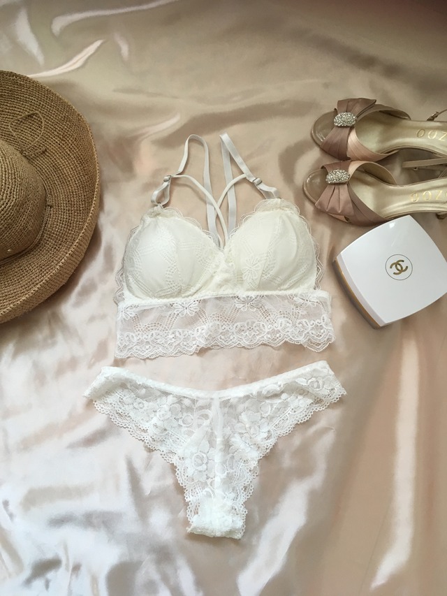 クロス パッド付き White×white