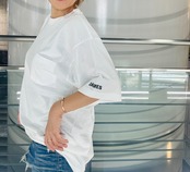 JAMES刺繍Tシャツ