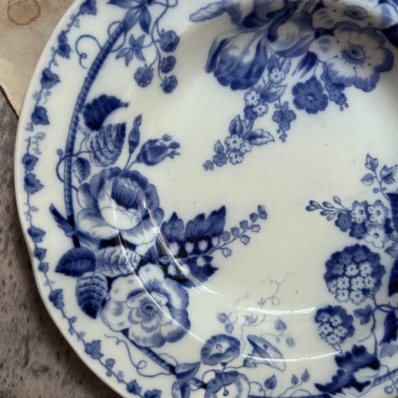 Creil et Montereau (クレイユモントロー) Flora Muguet 深皿 フランス  