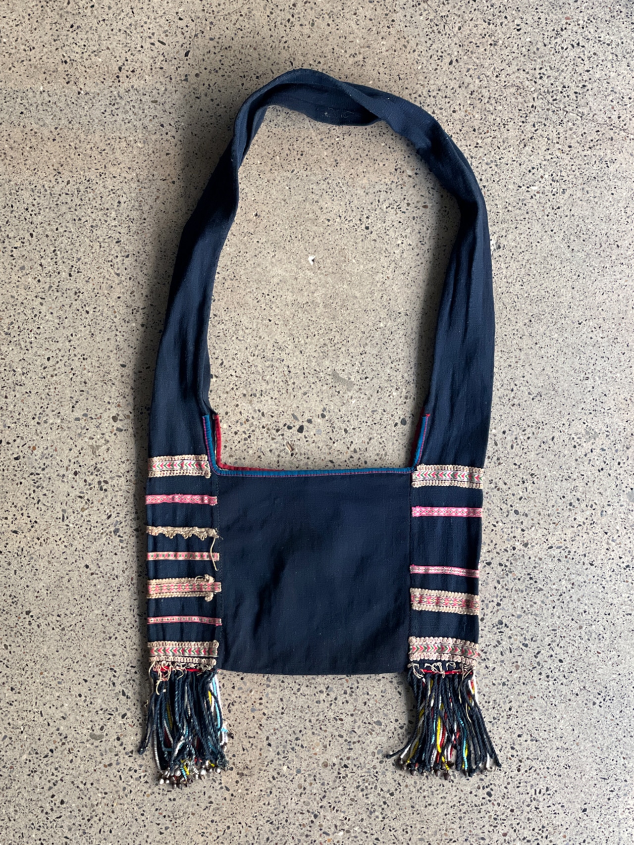 Akha tribe／Vintage embroidery bag