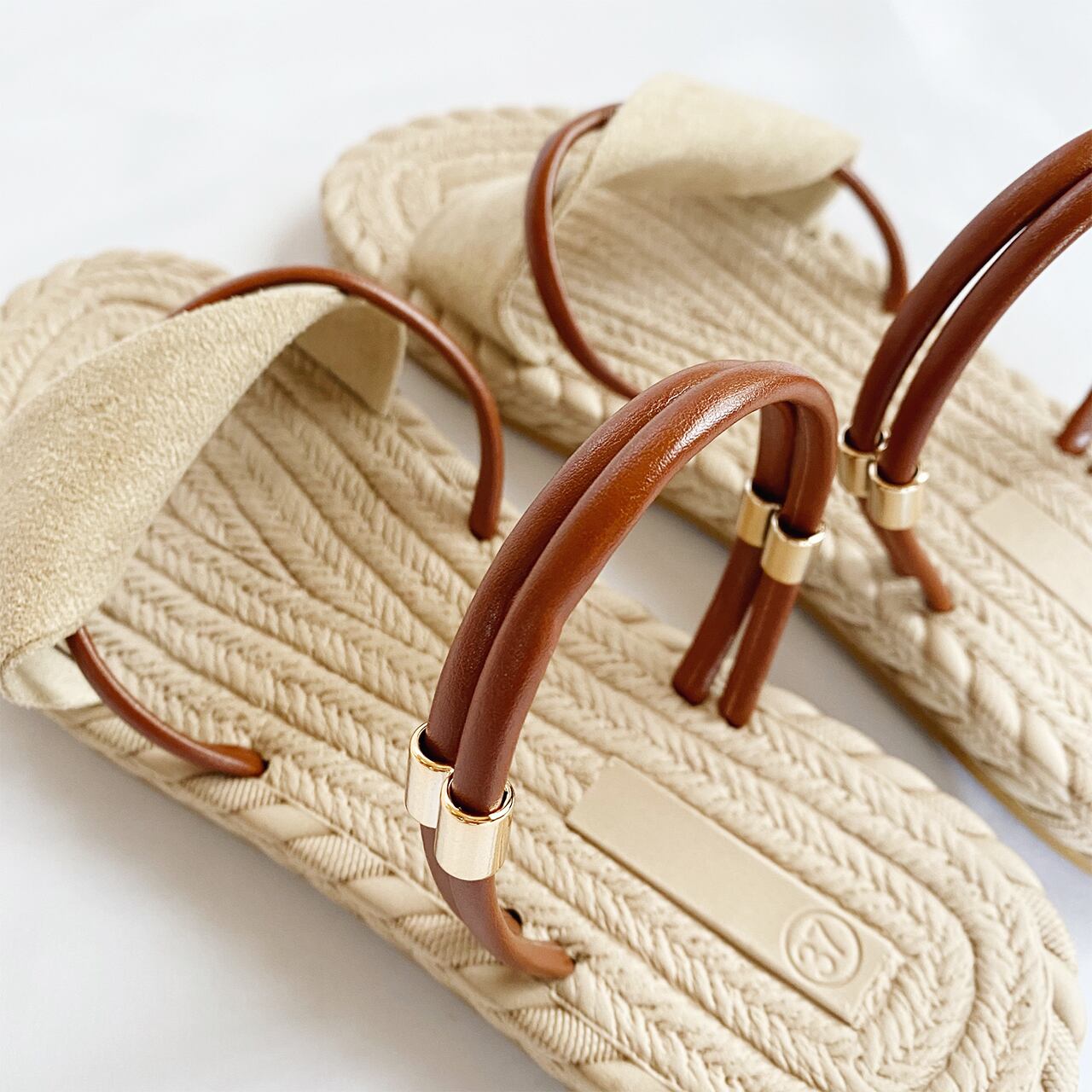 Flat strap sandal