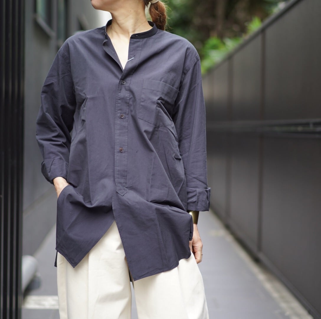 COMOLI(コモリ)バンドカラーシャツ navy | Debby powered by BASE