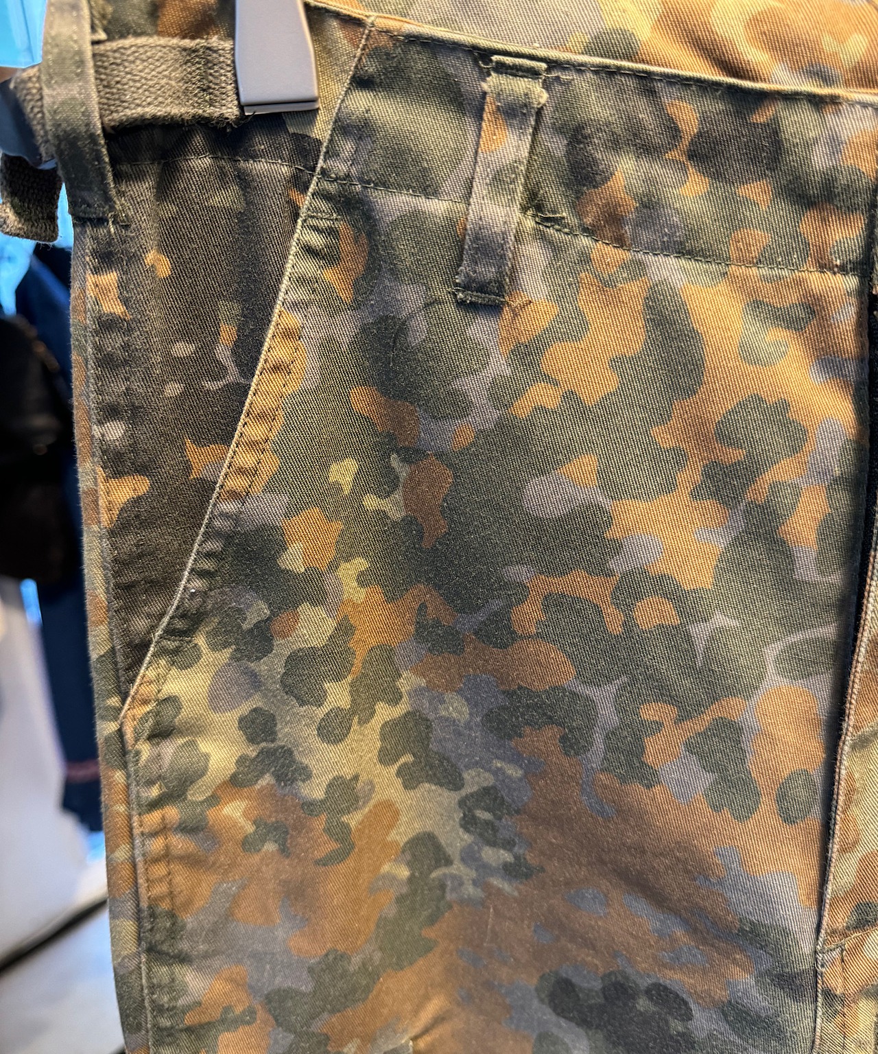 【送料無料】Y2K camo pants