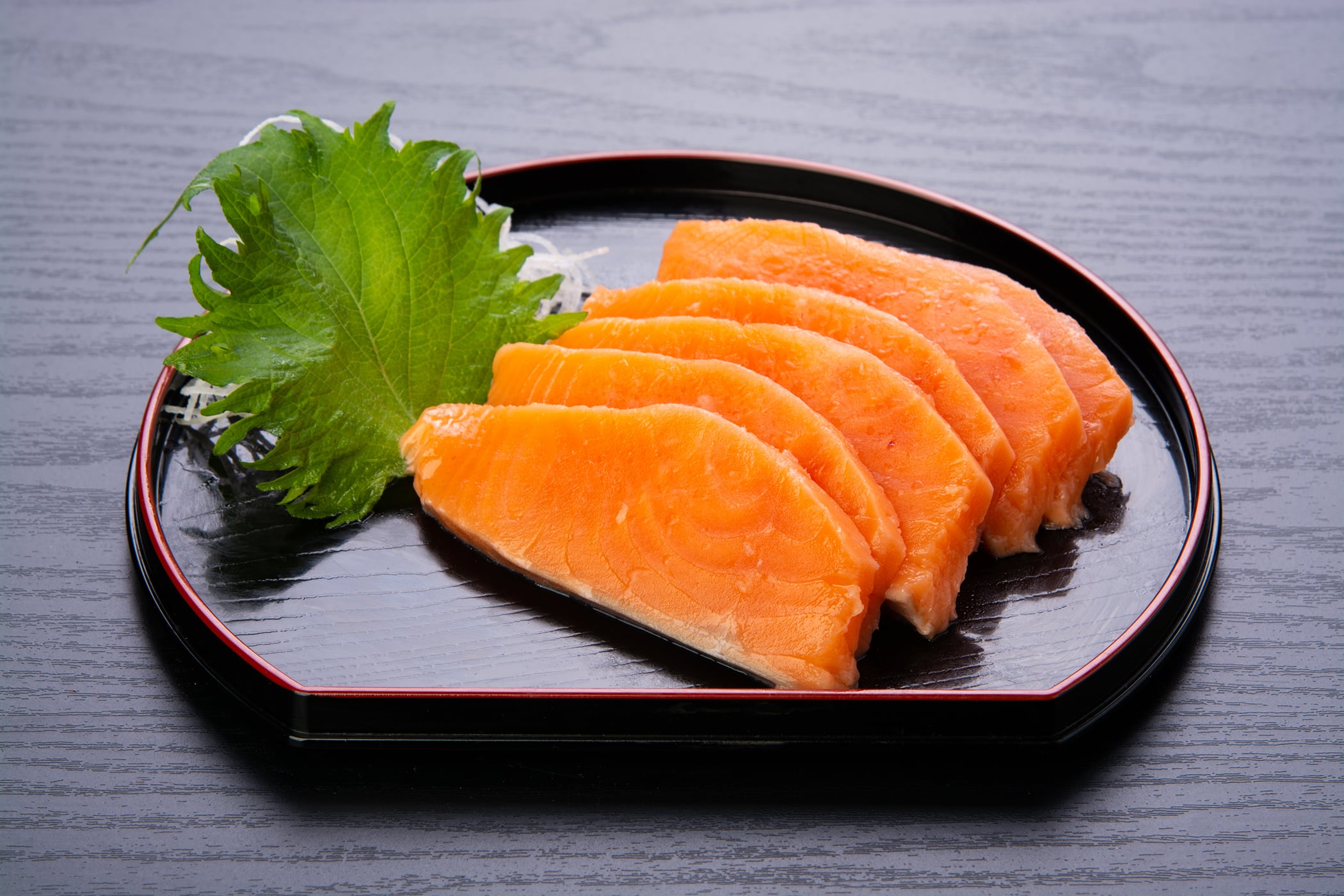 銀鮭 刺身用 約300g ヨシケイ水産