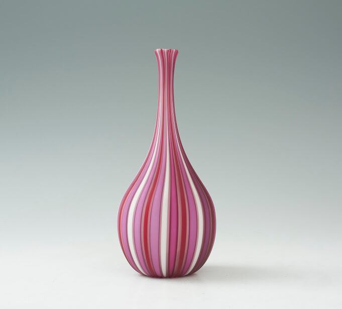 即購入OK ストライプ円錐形花瓶置物オブジェ