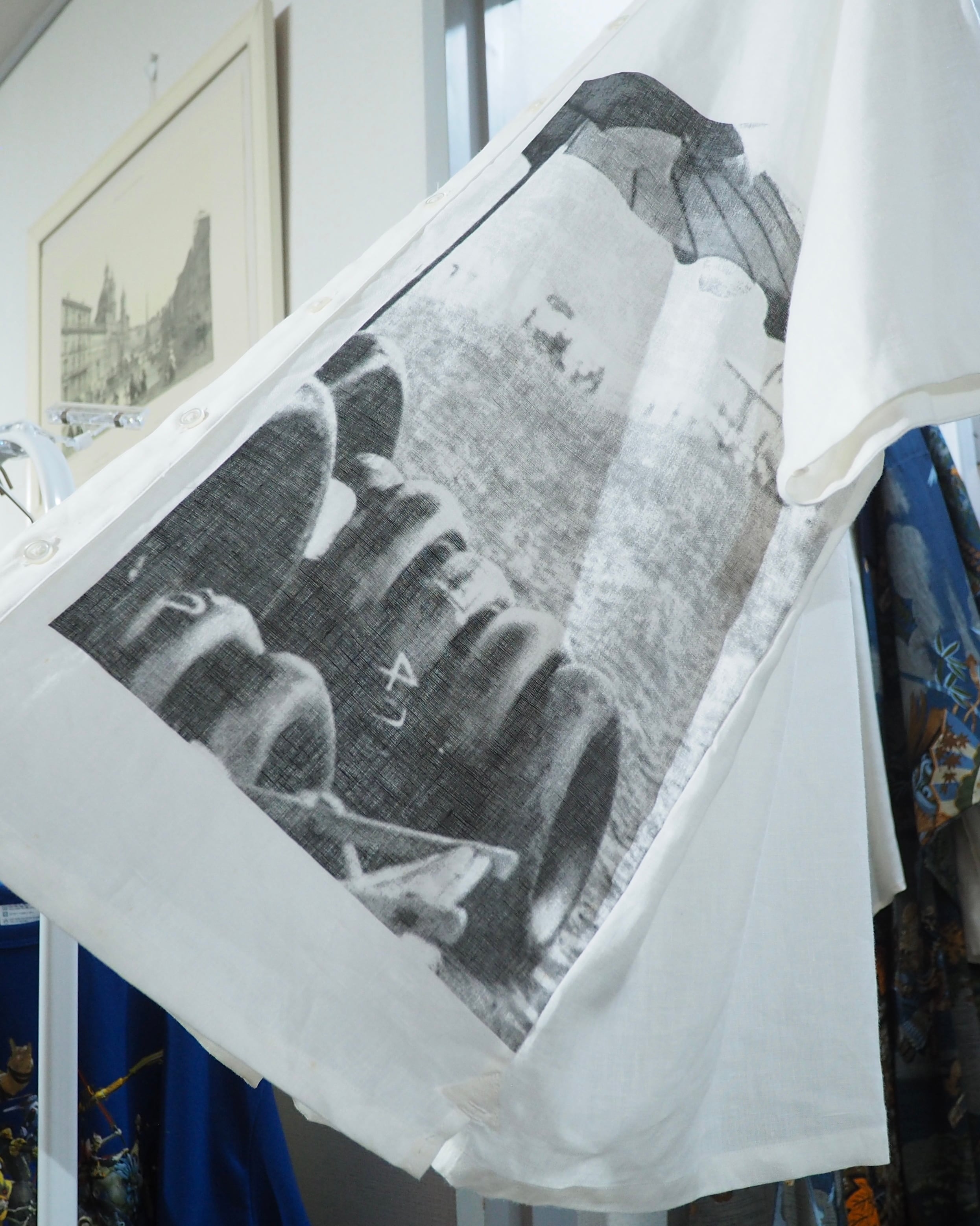 " β " Seaside photo collage printed SS linen shirt