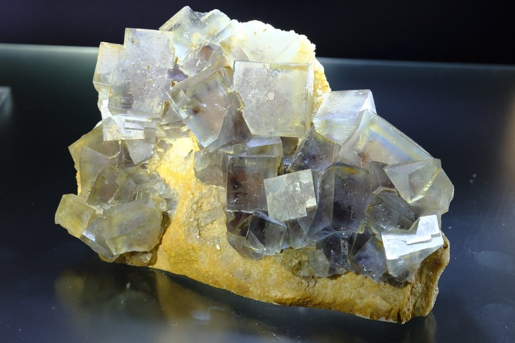 蛍石 フランス La Barre Mine 母岩付き | Supernova Crystal