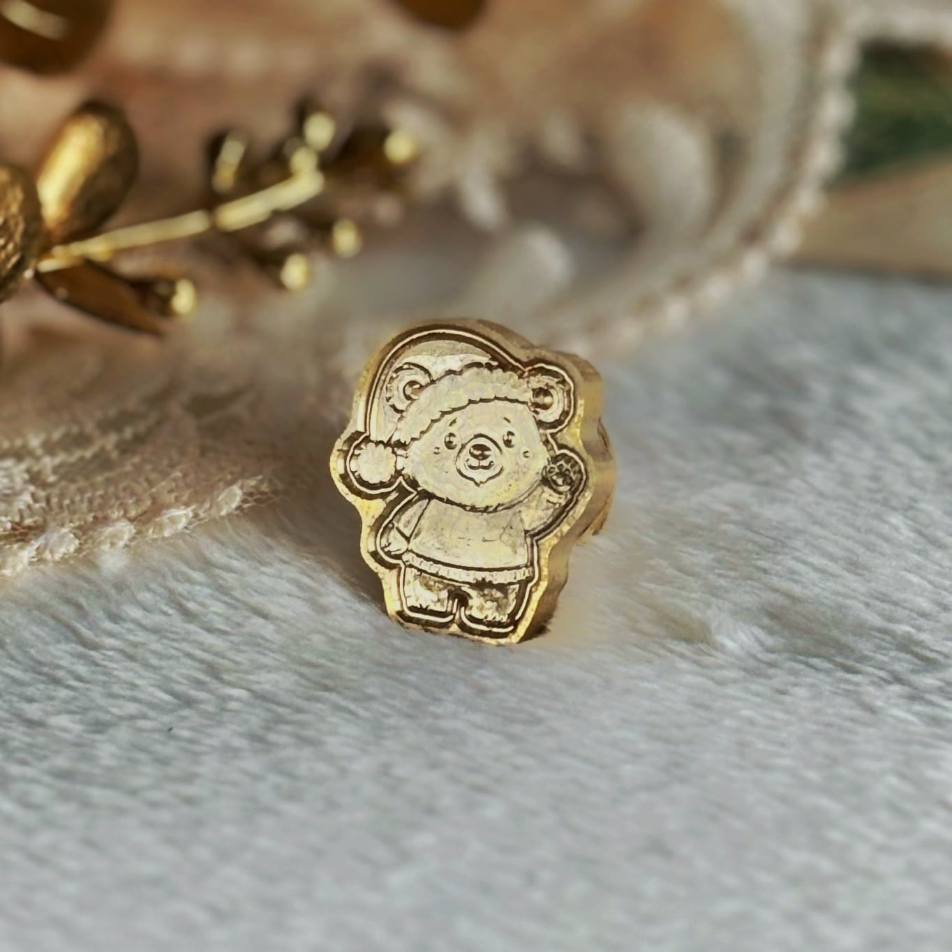 【23mm×20mm】ダイカット クマサンタ