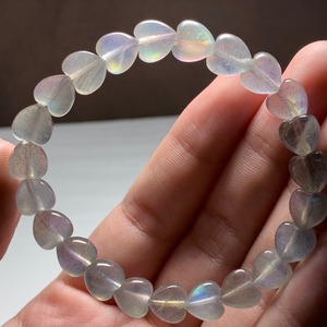 シラーが美しい☆ハート・ラブラドライト ブレスレット